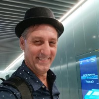 Zohar Arad